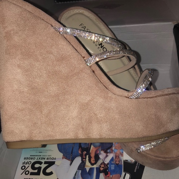 See me shining wedges - Picture 2 of 3